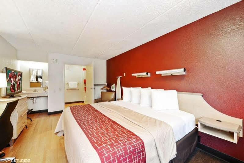 Red Roof Inn Tampa Fairgrounds - Casino Mango Exterior foto